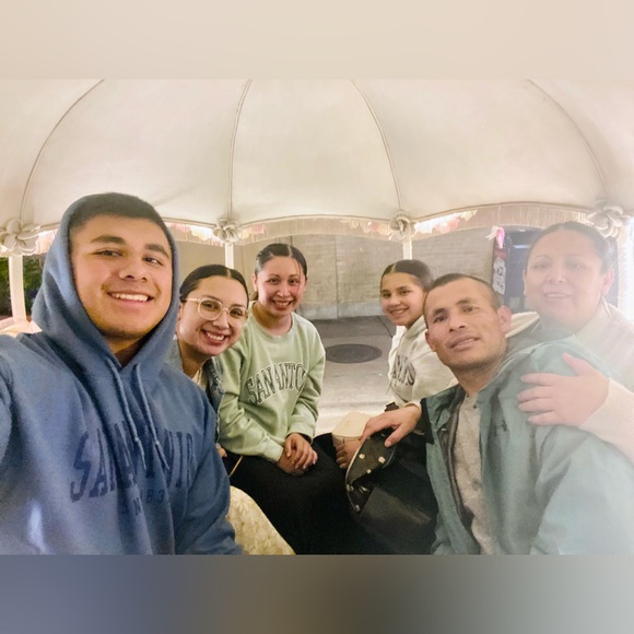 •meet me• - Picture 3 of 6